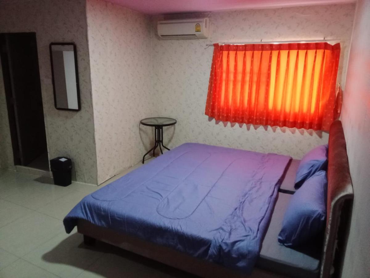 Uno Inn Бангкок Экстерьер фото