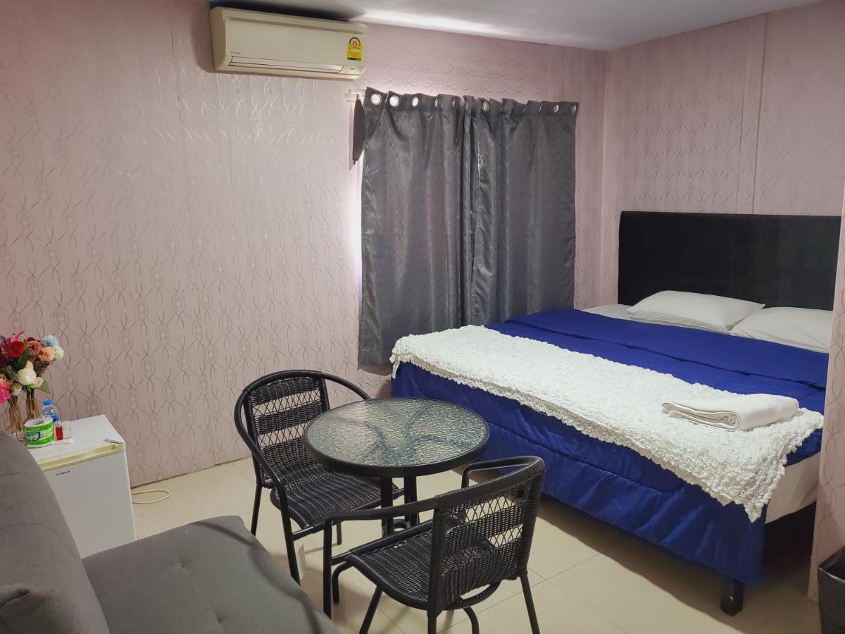 Uno Inn Бангкок Экстерьер фото