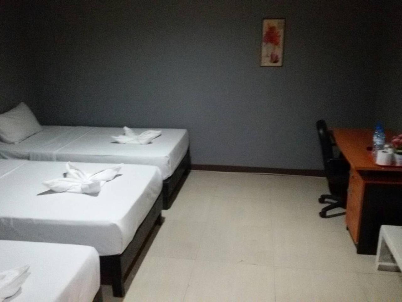 Uno Inn Бангкок Экстерьер фото